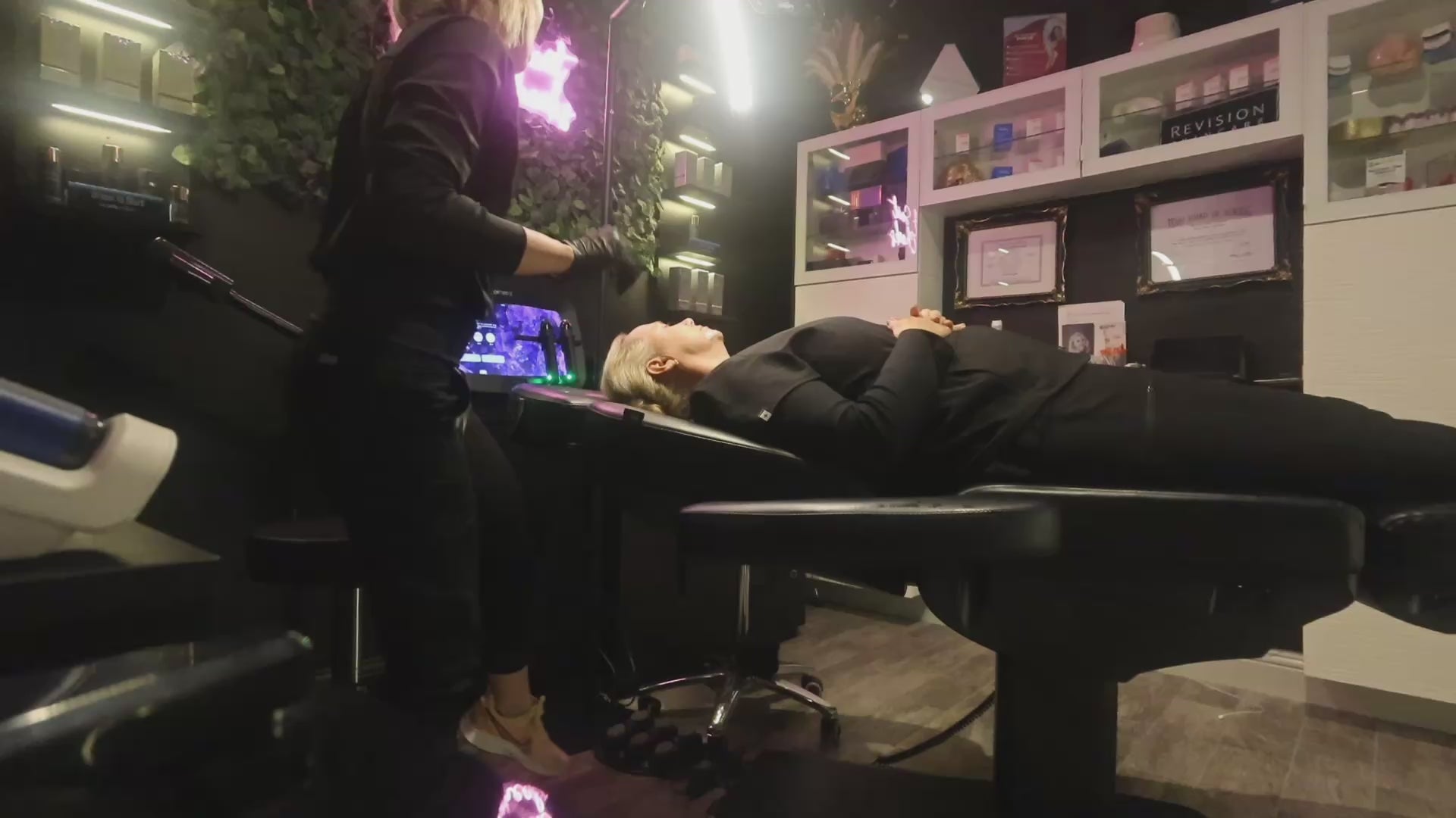 Load video: Close-up of a licensed aesthetic nurse performing a hyaluronic acid lip filler treatment at FRZN Aesthetics in Frisco, TX, using precise, sterile technique to enhance border definition, refine the Cupid’s bow, and create natural-looking symmetry.
EZ Gel lower-face restore treatment at FRZN Aesthetics in Frisco, TX, showing controlled cannula placement along the jawline and marionette area to provide subtle structural support, soften etched lines, and maintain natural expression.